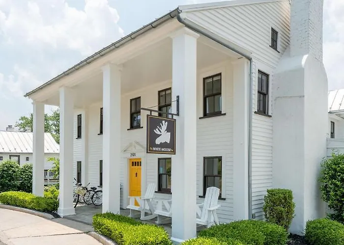 White Moose Inn
